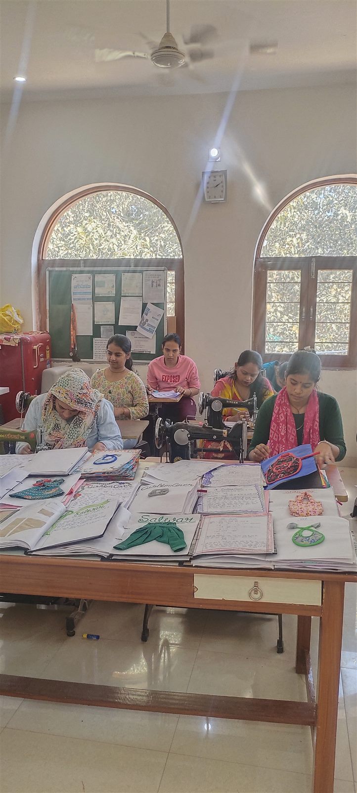 Stitching Batch: 2nd cohort of 2025–26 mid-session at the Bikaner centre.